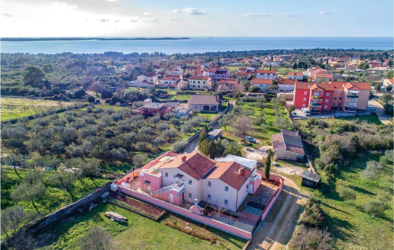 Stunning Apartment In Peroj With Wifi Exterior photo