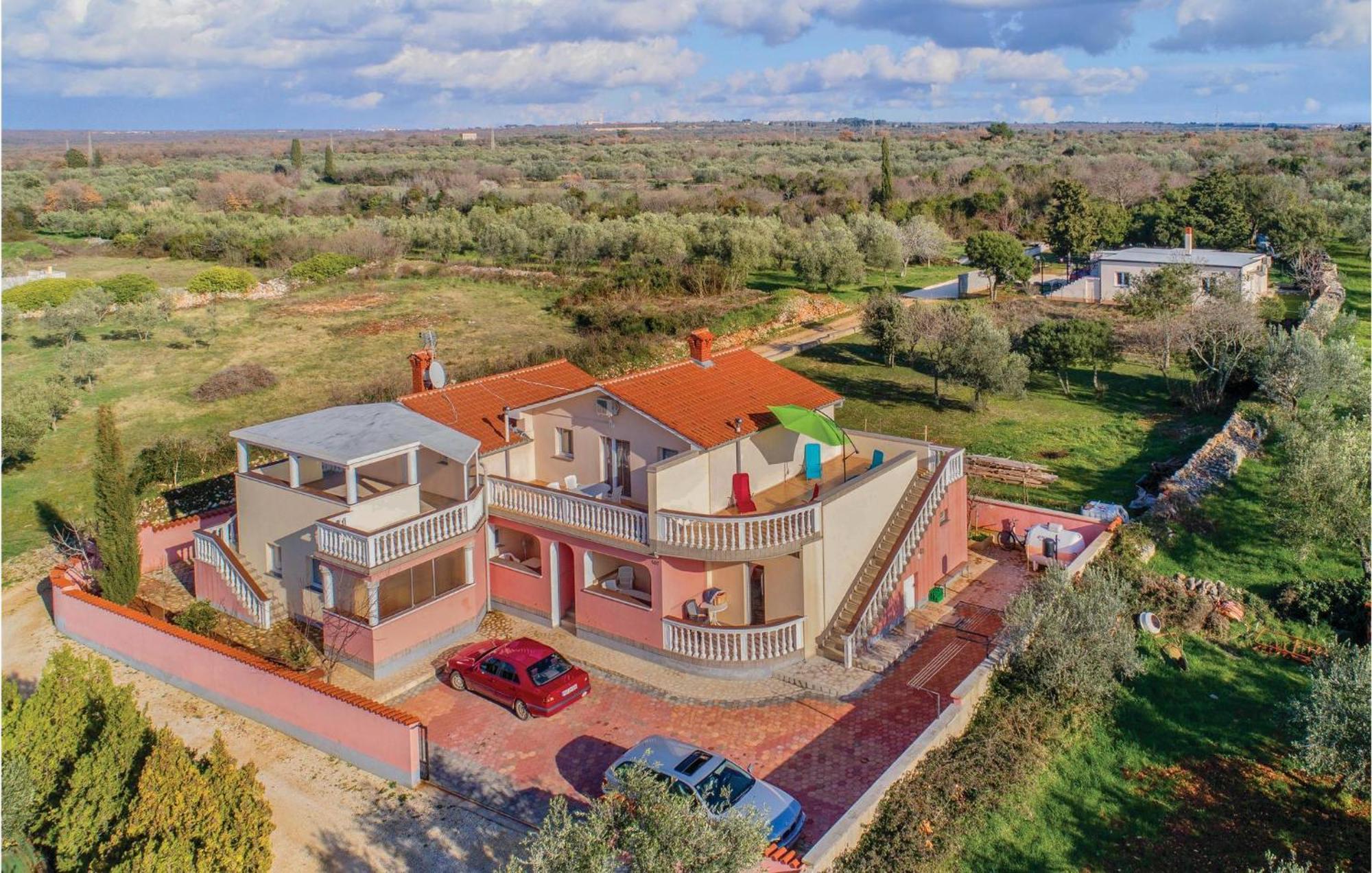 Stunning Apartment In Peroj With Wifi Exterior photo
